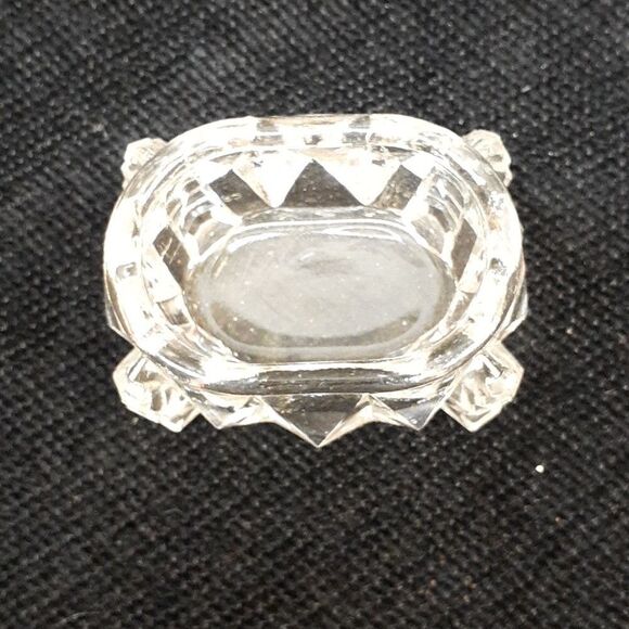 Set of 2 Early American Pressed Glass Salt Cellar - Picture 2 of 7